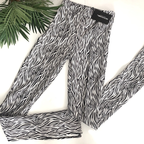 PrettyLittleThing Zebra skinny trouser size 4 - Picture 5 of 9